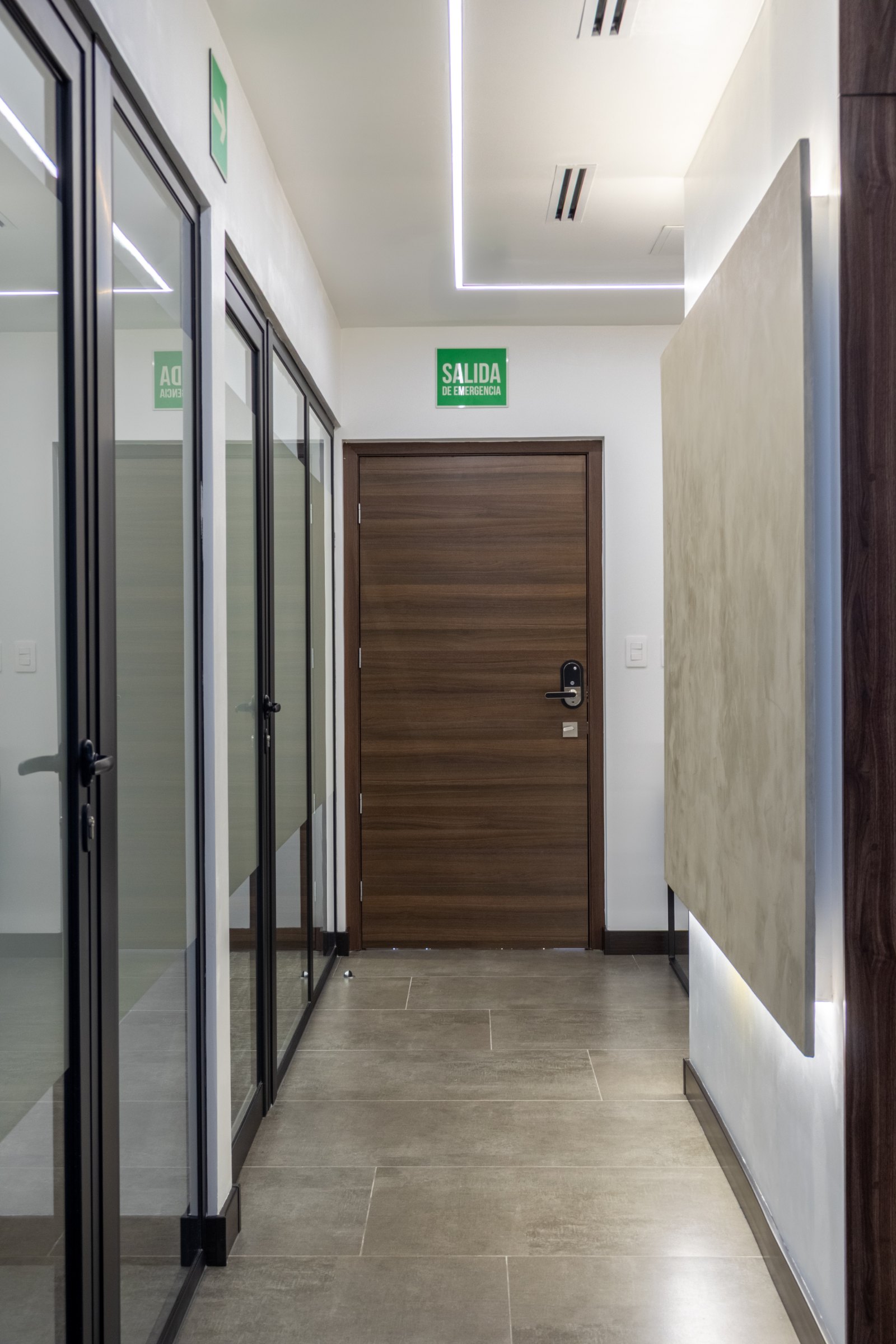 Corredor de entrada Perennia Group 