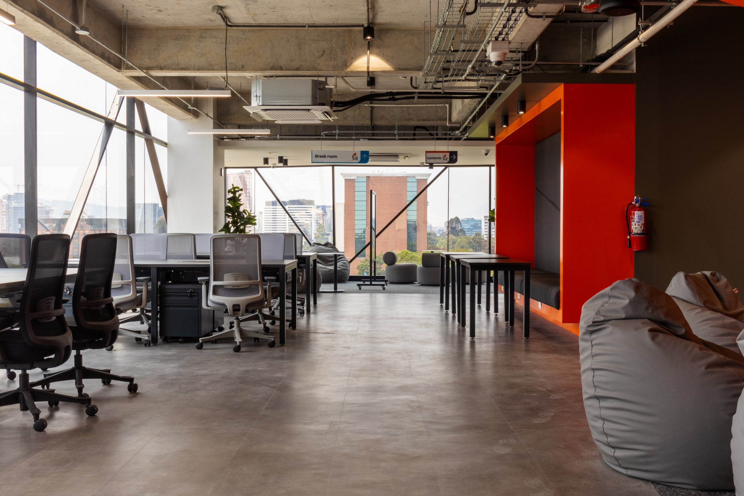 Área de coworkin Allied Global 383