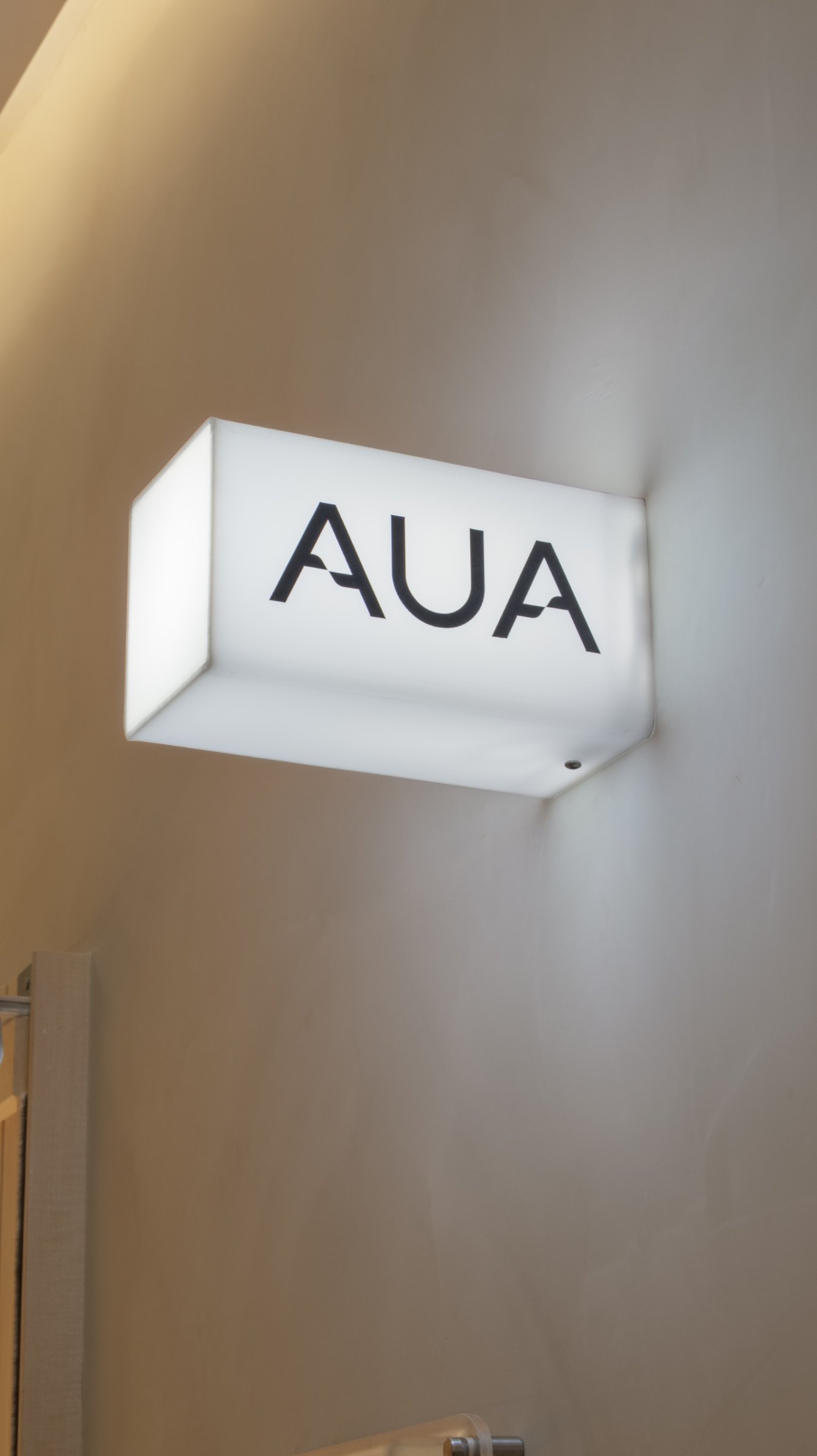 Letrero Aua