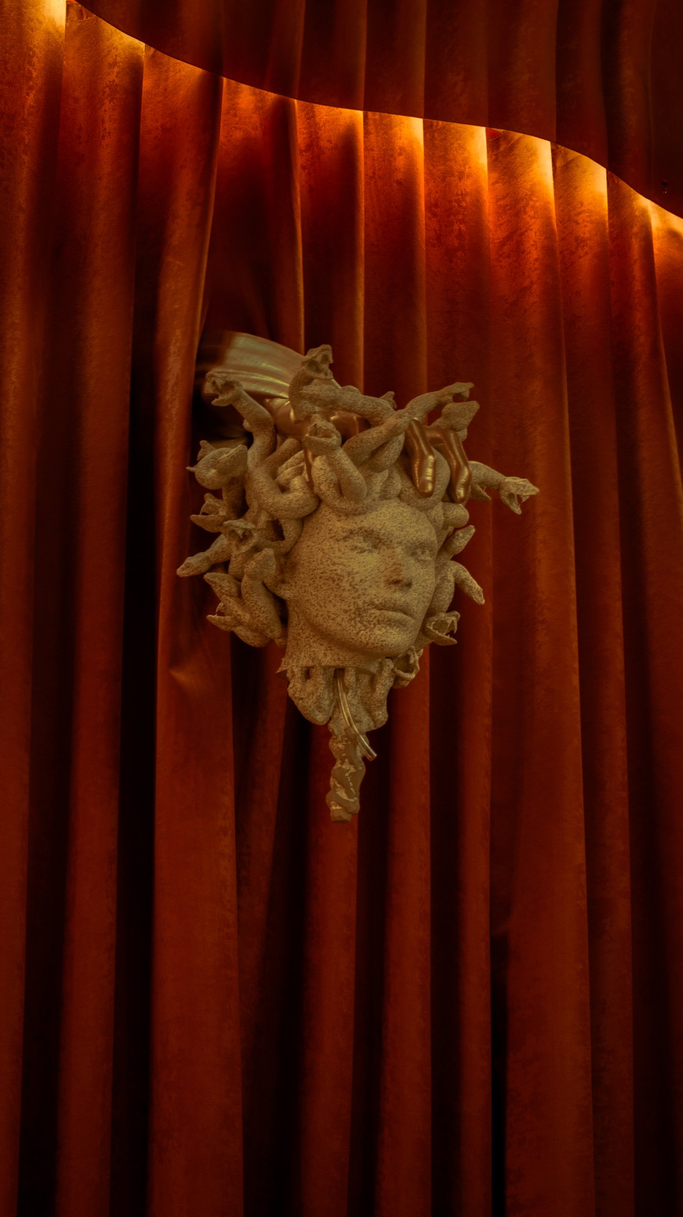 Escultura Medusa panem 